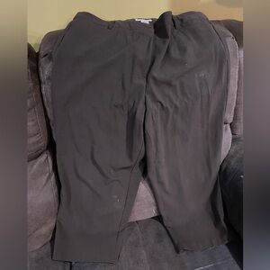 Womens Capri EUC. Size 16. Dark Brown in Color. Dress Barn